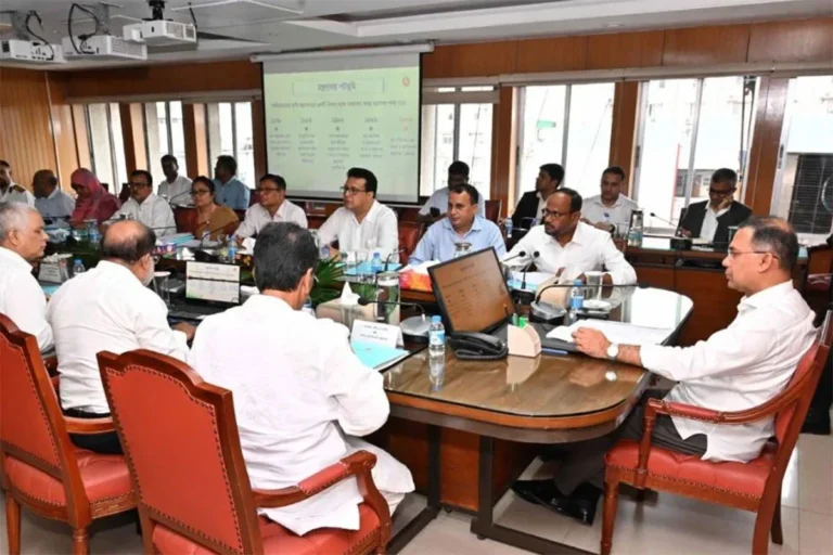 জনগণের প্রতিটি পয়সা দেশের স্বার্থে ব্যয় করতে হবে: প্রধানমন্ত্রী