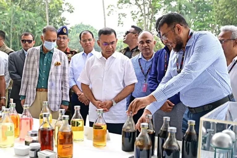 বর্জ্য থেকে জ্বালানি তেল উৎপাদন প্রকল্প বাস্তবায়নে সহযোগিতার আশ্বাস প্রধানমন্ত্রীর