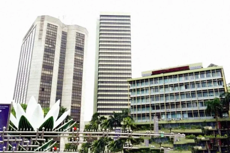 টানা পাঁচ দিন বন্ধ থাকবে ব্যাংক ও শেয়ারবাজার