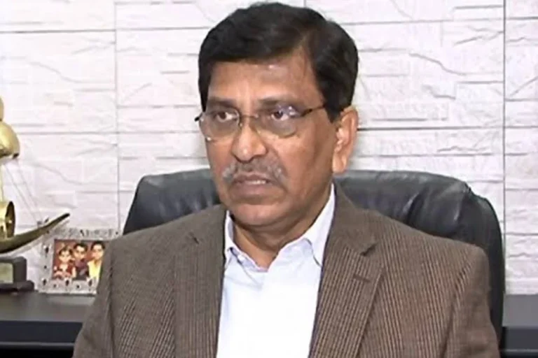 মানবতাবিরোধী অপরাধে হানিফসহ চারজনের মামলার রায় আজ