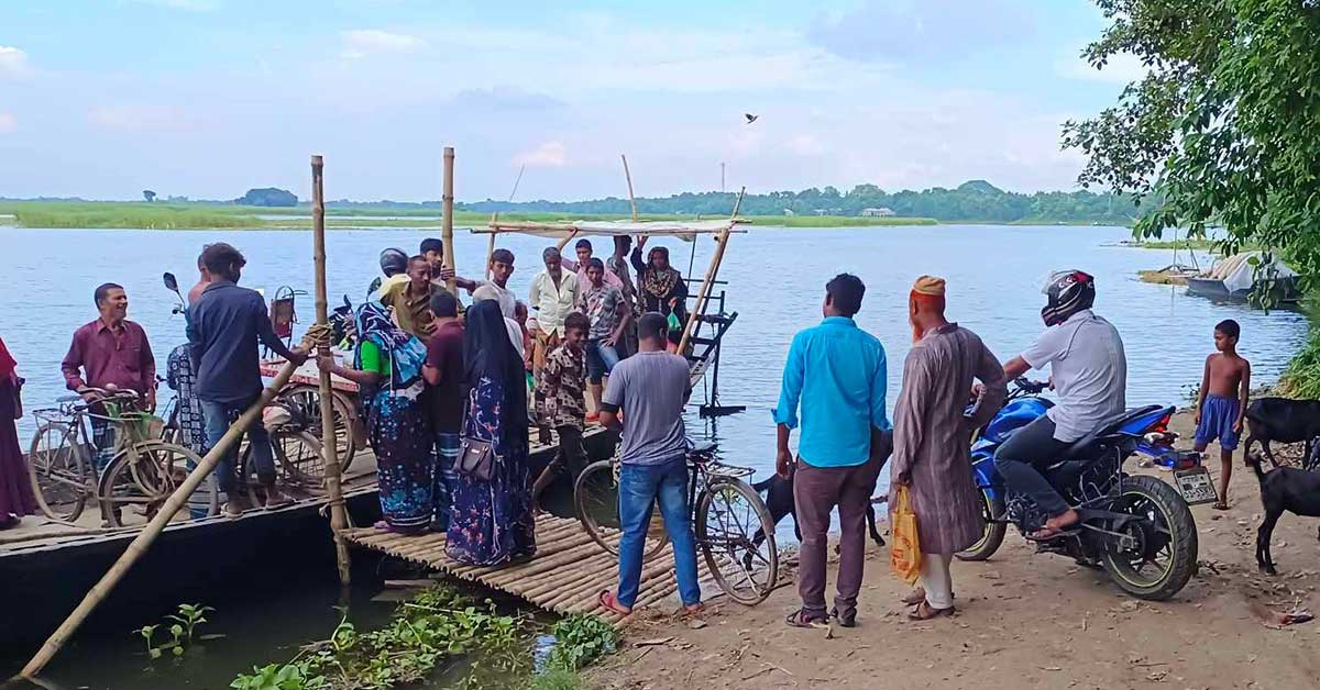 একটি সেতু এবং পদ্মার চরের হাজারো মানুষের দুঃখ