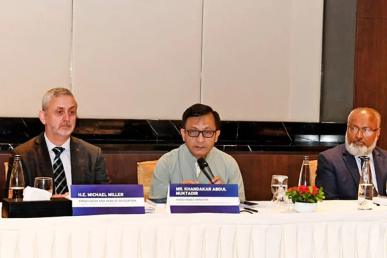 ব্যবসা শুরুর প্রক্রিয়া ১৪ দিনে নামিয়ে আনার লক্ষ্য সরকারের : বাণিজ্যমন্ত্রী