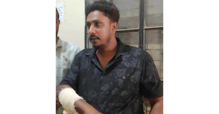 রাজবাড়ী শহরের প্রাণকেন্দ্রে প্রকাশ্য দিবালোকে ব্যবসায়ীকে গুলি
