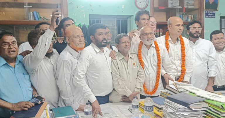 রাজবাড়ী বার এসোসিয়েশন নির্বাচনে সম্মিলিত আইনজীবী ঐক্য পরিষদ জয়ী