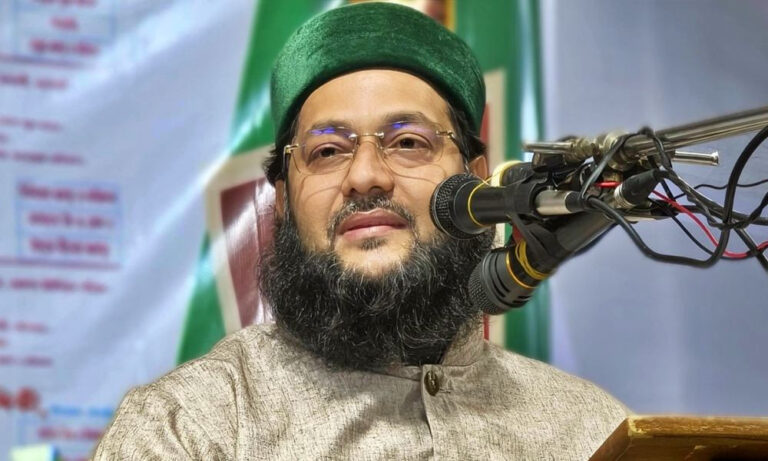 সাংবাদিকদের ‘পেটানোর হুমকি’, ক্ষমা চাইতে এনায়েতুল্লাহ আব্বাসীকে আইনি নোটিশ