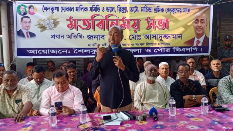 গর্ব করে বলতে পারি, আমার দলের কোনো কর্মী চাঁদাবাজির সঙ্গে জড়িত নয়: আইনমন্ত্রী