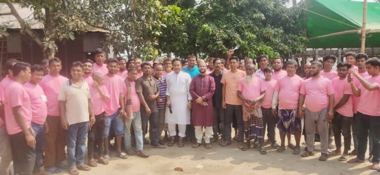 নারুয়াতে মরহুম নজরুল ইসলামের মায়ের আত্মার শান্তি কামনায় দোয়া মাহফিল