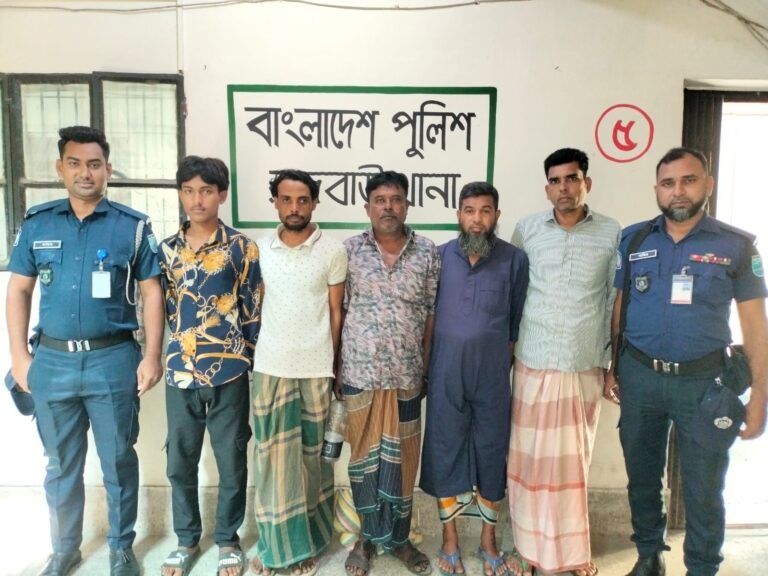 রাজবাড়ীতে ওয়ারেন্টভুক্ত আট আসামি গ্রেফতার