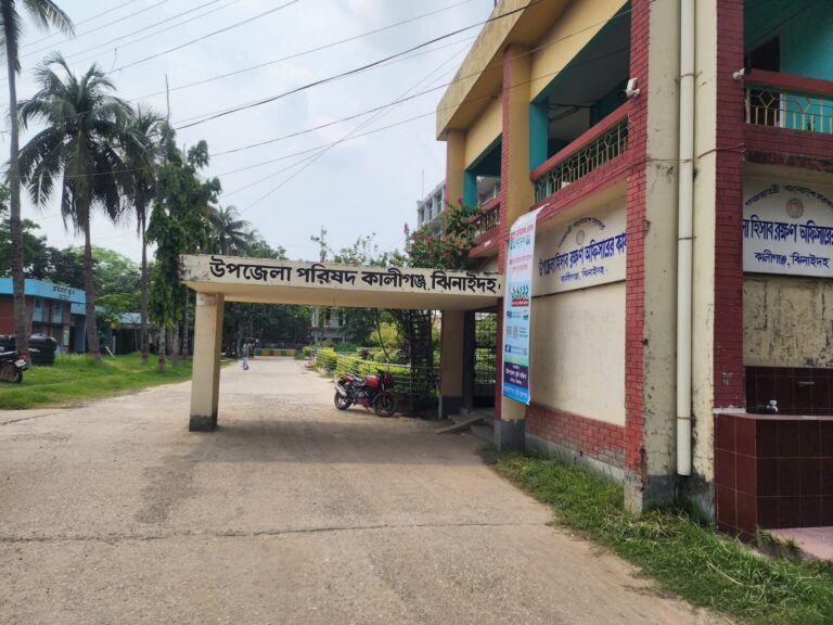 কালীগঞ্জে ইমাম-মুয়াজ্জিনদের সম্মানী ভাতার তালিকা করতে টাকা আদায়ের অভিযোগ