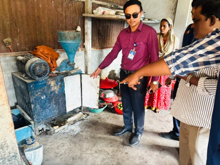 গোয়ালন্দে বিএসটিআইয়ের অনুমোদনহীন বেকারিকে ২৫ হাজার টাকা জরিমানা