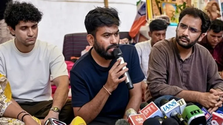 দিল্লিতে বিক্ষোভের পর মুক্তি পেলেন দীপকেসহ সিজেপির তিন নেতা