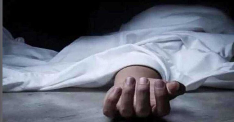পরকীয়ার বলি গৃহবধূ?