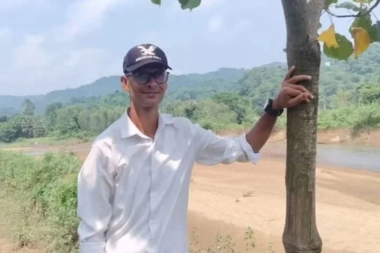 নেত্রকোনায় সাংবাদিককে গুলি করে হত্যা