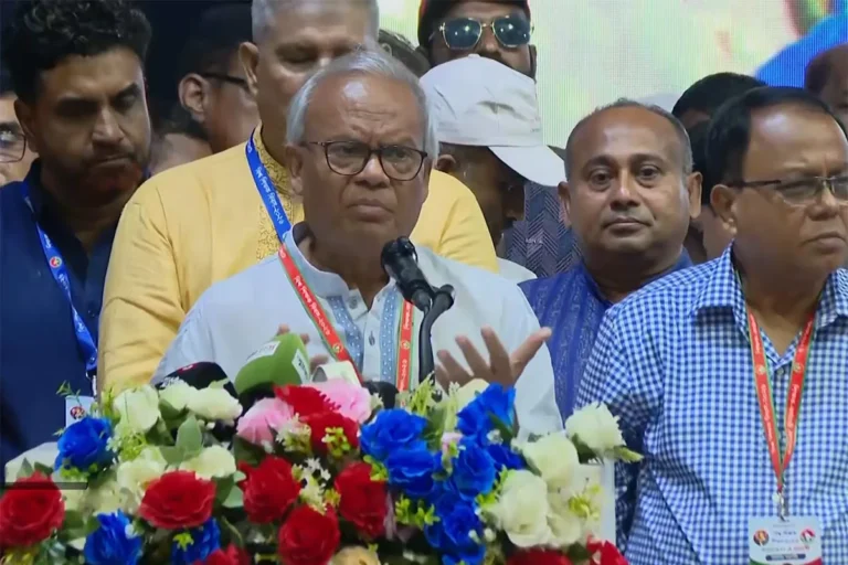 স্বামী-স্ত্রীকে দূরে বদলি আমলাতান্ত্রিক খামখেয়ালিপনা: রিজভী