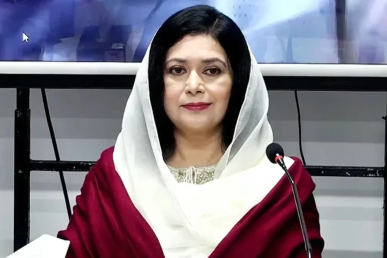 ‘ফ্যামিলি কার্ড ও বিনামূল্যে শিক্ষার মতো উদ্যোগ নারীদের সম্ভাবনা ও সুযোগ বাড়াচ্ছে’
